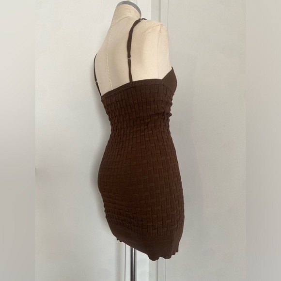Brand new Brown Jacquemus knit dress - Picture 5 of 7